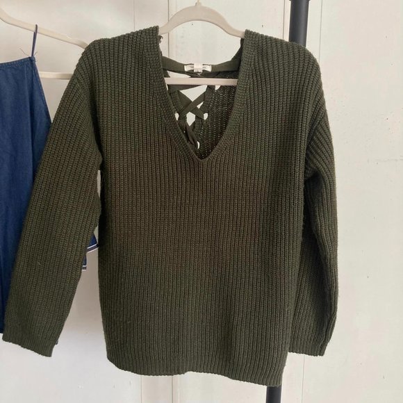 Women's Not So Mystery Box Size Medium #12 - Picture 13 of 16